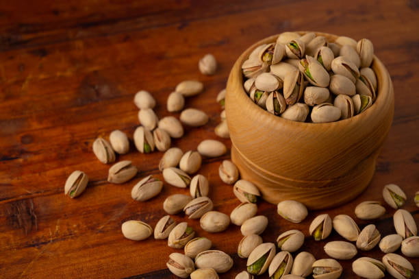 خرید و قیمت پسته اکبری زعفرانی + فروش صادراتی